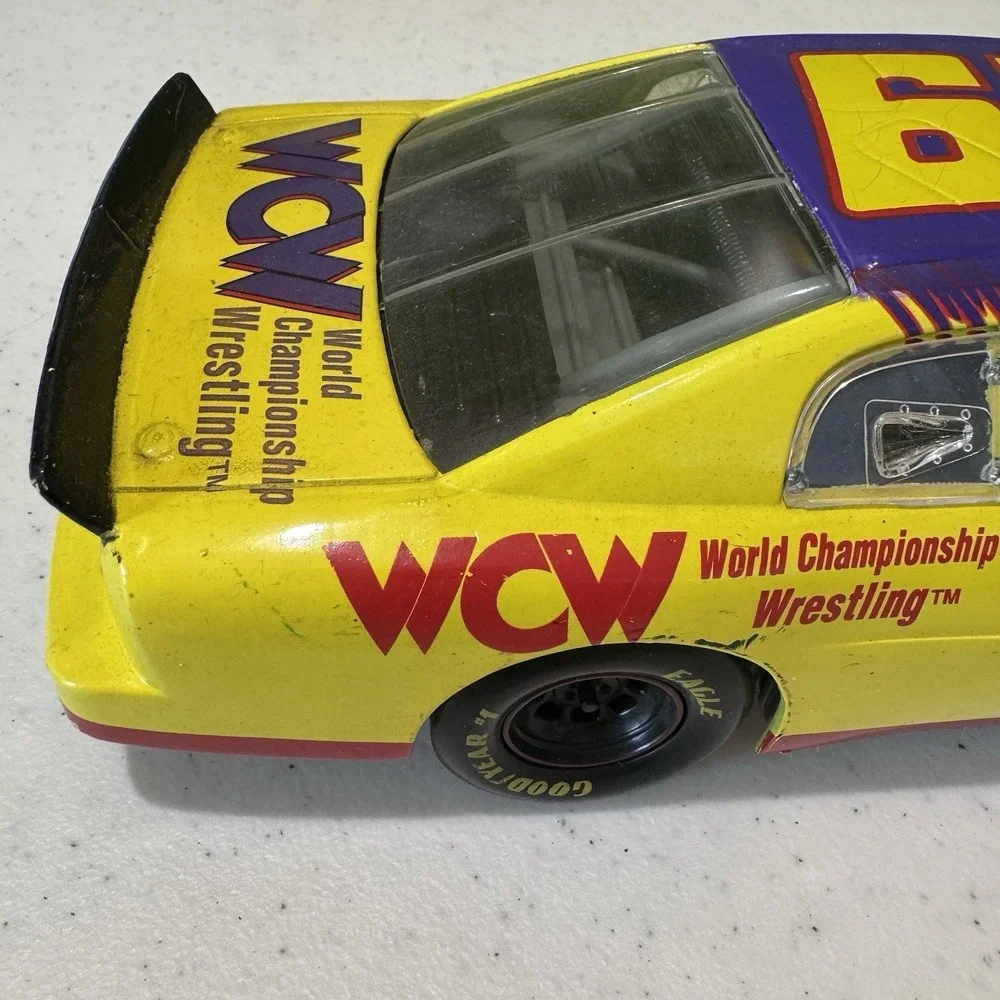 Racing Champions #29 Steve Grissom WCW World Champion Wrestling Diecast 1/18 Car